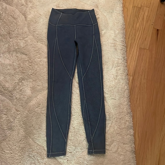 Lululemon Wunder Under HR Tight Legging 28” Rib in Washed Night Dive Blue - Picture 2 of 4